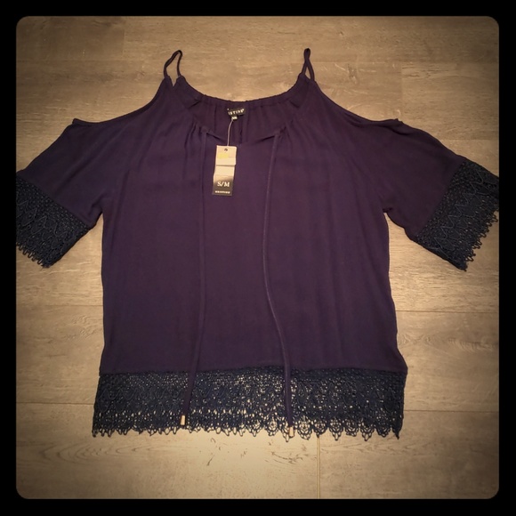Kristine cold shoulder navy top NWT - Picture 1 of 1